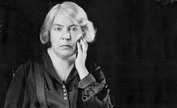 Conversazione su Grazia Deledda in occasione del centenario del Premio Nobel